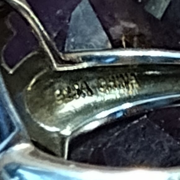 Carved Pink Mother of Pearl Ring - Picture 5 of 10